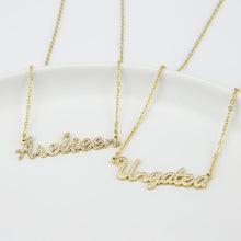 Personalized-Crystal-Name-Necklace-Diamond-Nameplate-Necklace-4