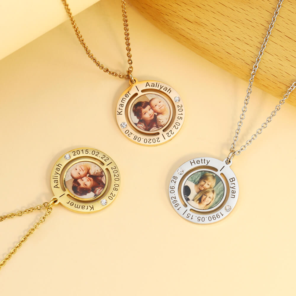 Personalized-Necklaces-for-Women-Family-Photo-Necklaces-1